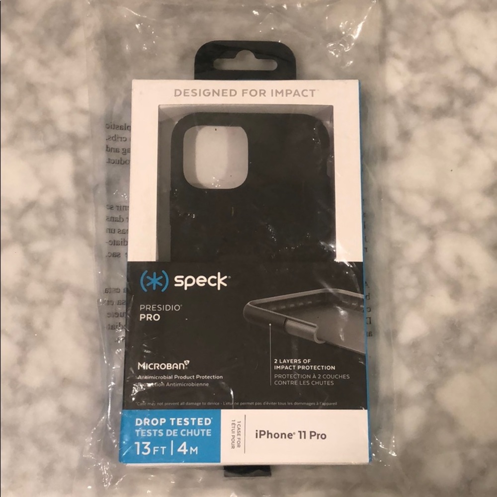 Speck iPhone 11 Pro black case